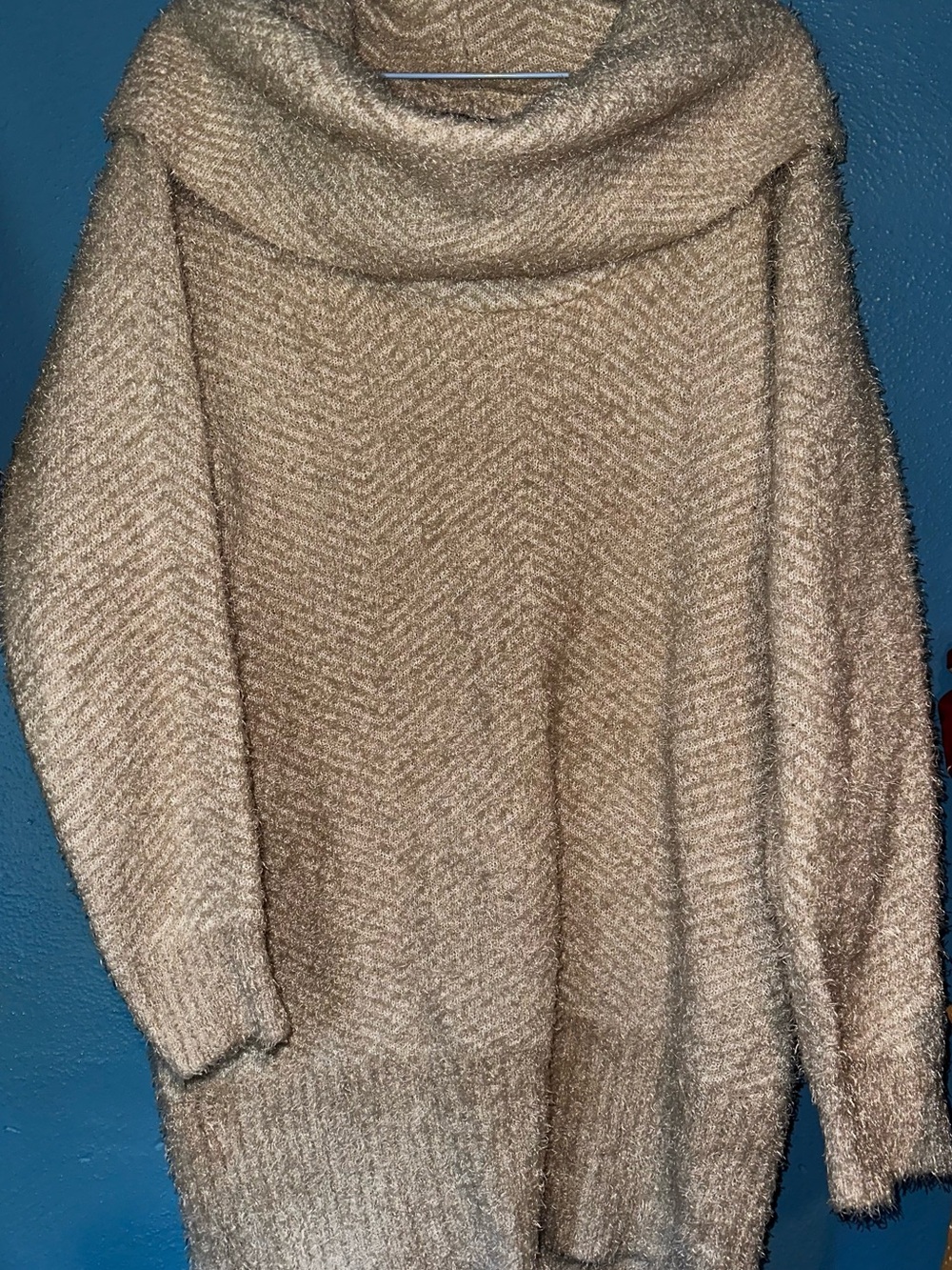 Cozy Women's Sweater - Cream